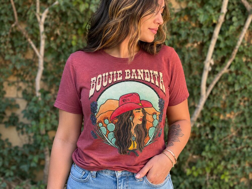 Rowdy Crowd Boujie Bandita Graphic T-Shirt Maroon Women’s Small